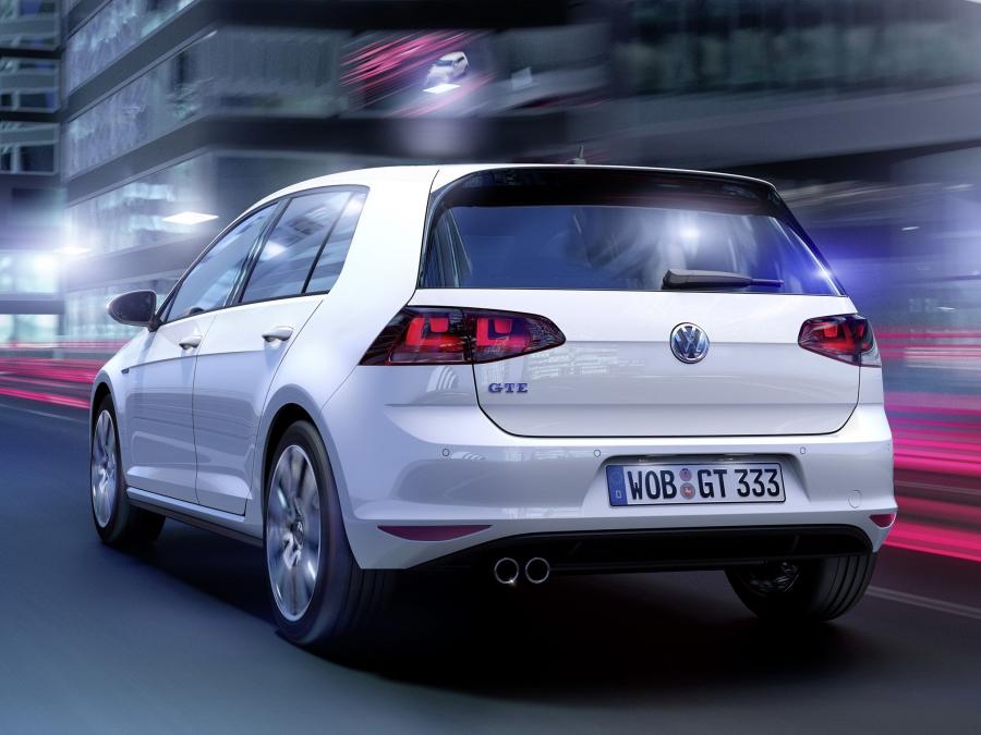  Volkswagen Golf GTE 5-Door 2014 года  (фото 12 из 45)